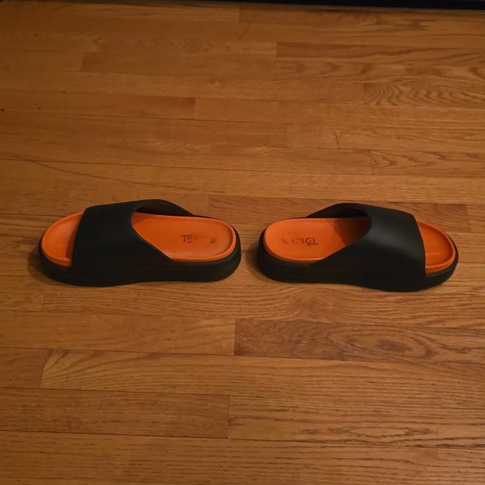 Platform Shoes - Picture 2 of 5